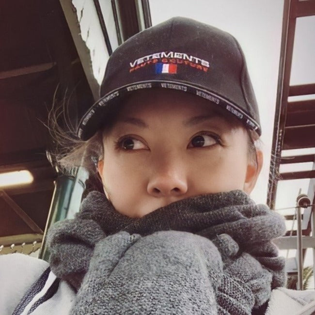 (국내배송, 당일출고) 베트멍 프랑스로고 자수 볼캡 (이시영 착용)