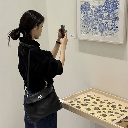 발렌시아가 로데오 핸드백 블랙/실버 (아이유 착용)