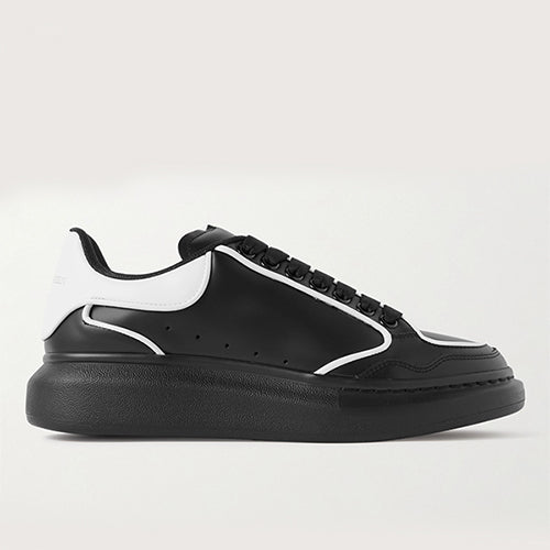 알렉산더맥퀸 오버사이즈 스니커즈 인 블랙화이트