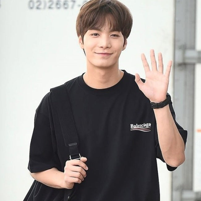 (국내배송, 당일출고) 발렌시아가 프린팅 웨이브로고  오버핏 반팔 티셔츠 -재입고!!-