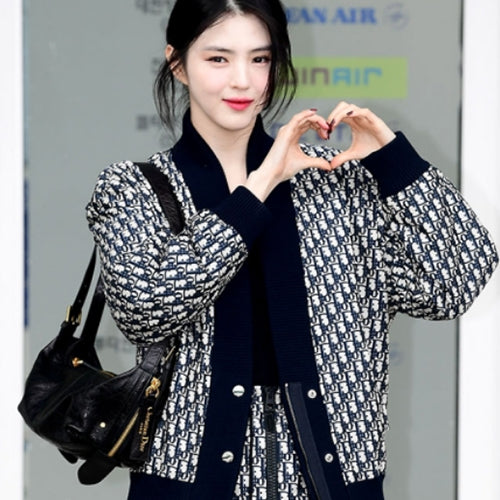 디올 스몰 D 저니 백 플랫 매크로까나쥬 크링클 블랙 (한소희,지수 착용)