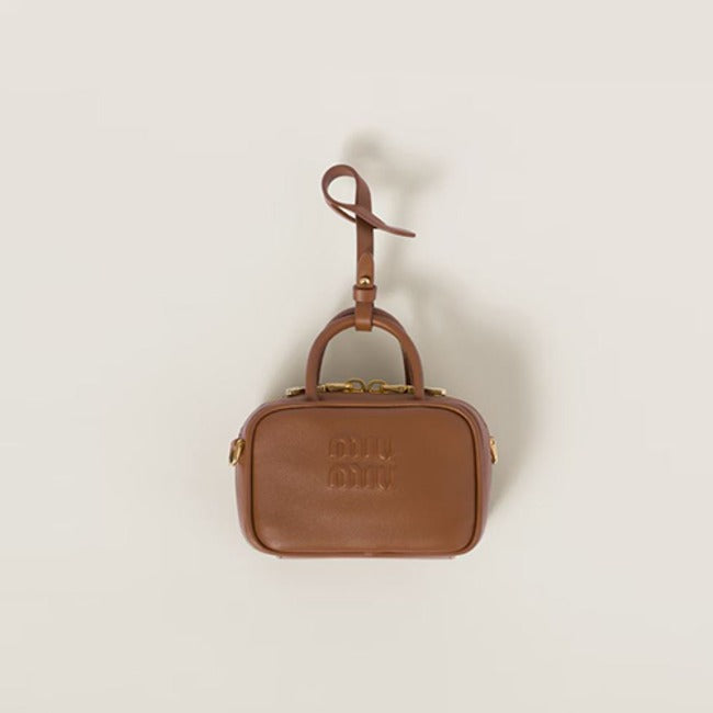 미우미우 가죽 마이크로 핸드백 브라운