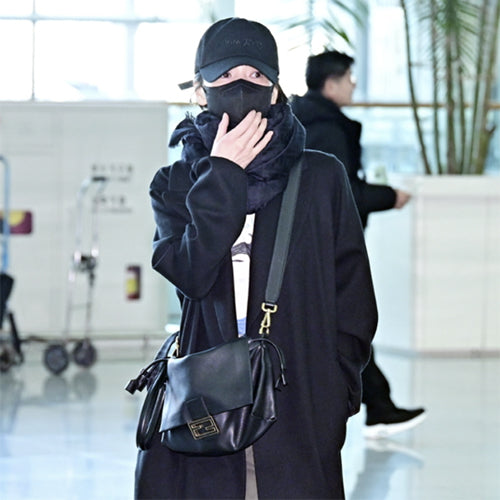 펜디 맘마백 숄더 크로스백 블랙 ~3size~ (송혜교,채정안 착용)